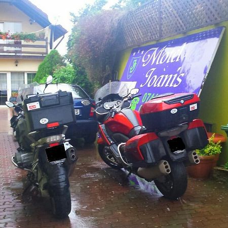 Mîndruloc Motel Ioanis מראה חיצוני תמונה